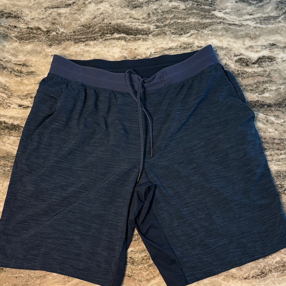 Ⓜ️Like New Men's Lulu 🍋🍋🍋Navy Blue Athletic Shorts XL🔥